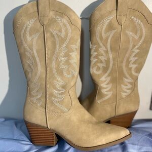 Tan Western Cowboy Boots